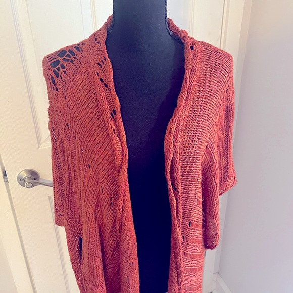 Rust color crochet vest…GREAT FOR FALL! - Picture 3 of 3